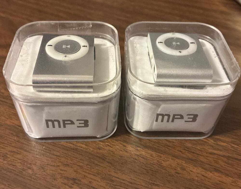 Set of 2 Generic Silver MP3 Multimedia Player USB Flash Disk Devices